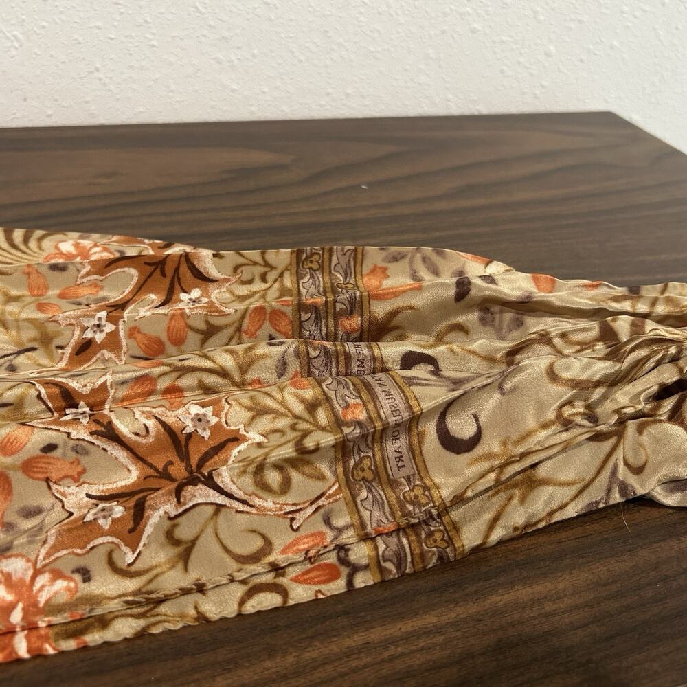 Metropolitan Museum of Art William Morris 100% Silk Scarf Italy 16" x 62” Oblong - Picture 3 of 7